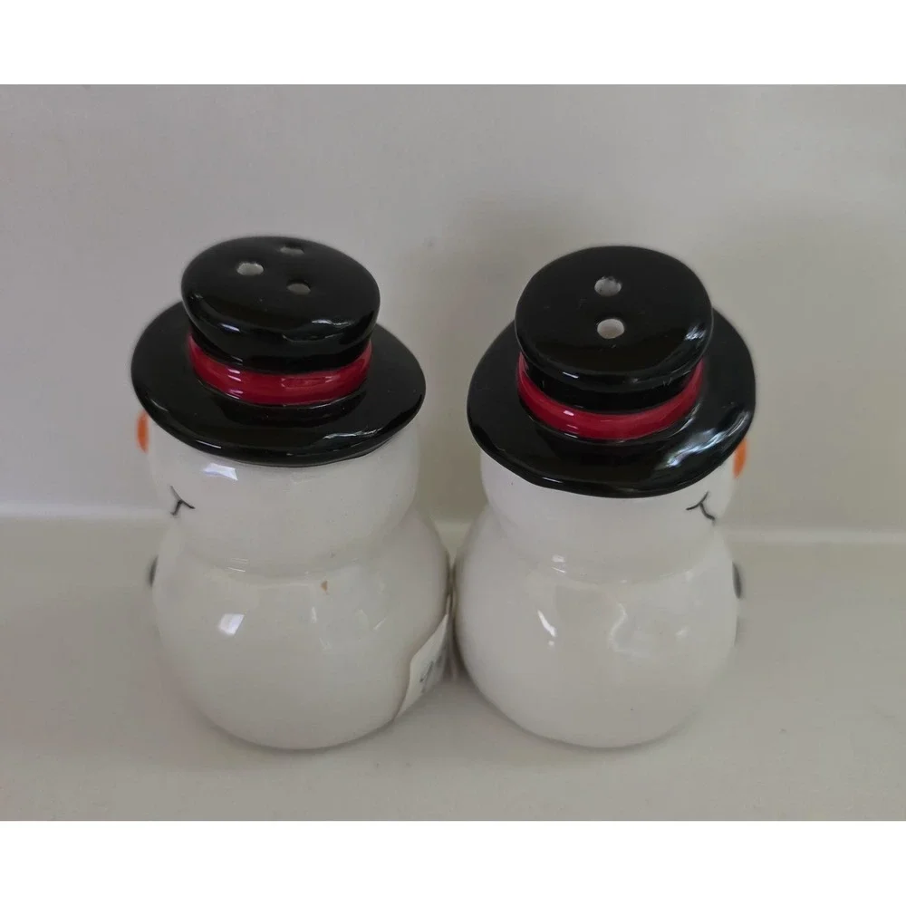 Ceramic Snowman‎ Salt And Pepper Shaker Set New With Tag